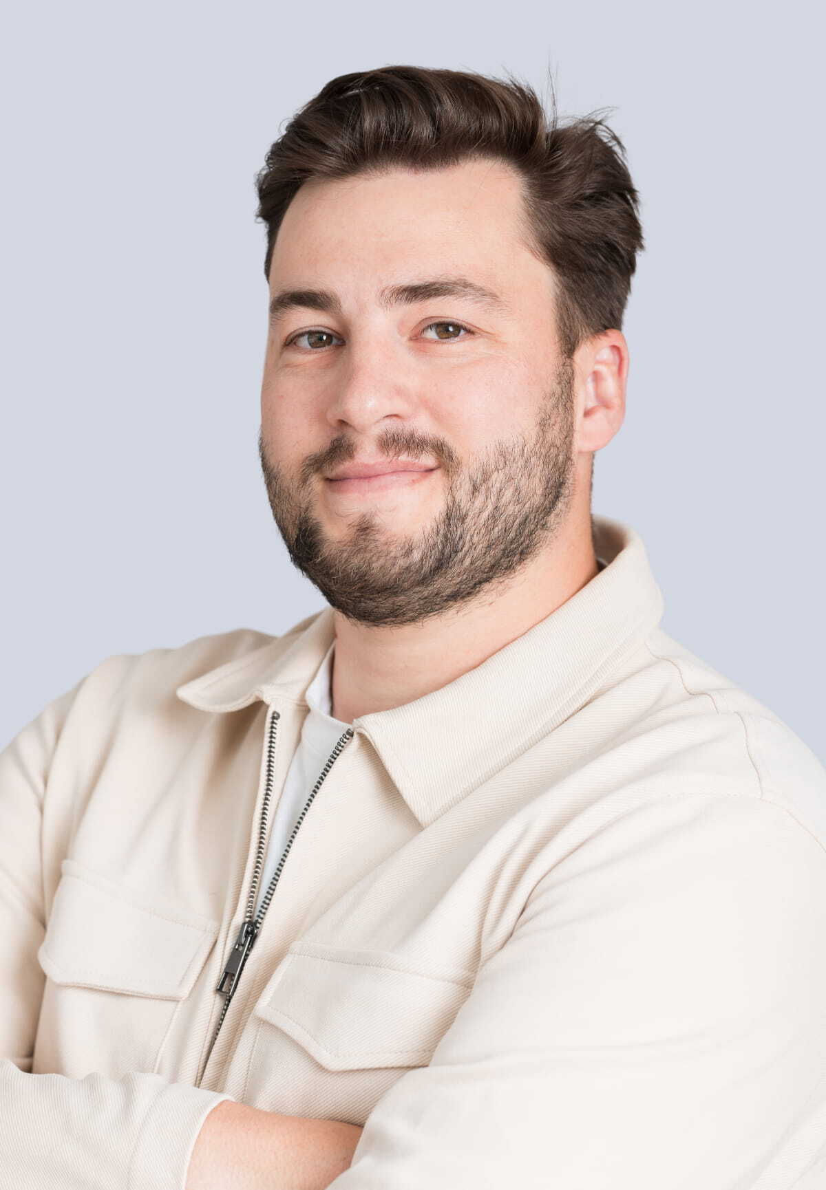 Instructor Siôn Crowle